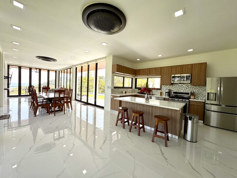 Modern Jungle Escape Near Jacó - Jacó, Costa Rica