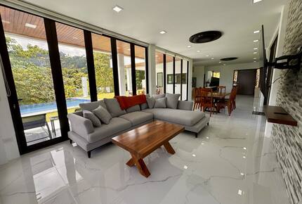 Modern Jungle Escape Near Jacó - Jacó, Costa Rica