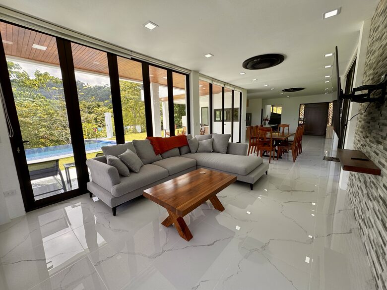 Modern Jungle Escape Near Jacó - Jacó, Costa Rica