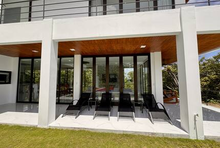 Modern Jungle Escape Near Jacó - Jacó, Costa Rica