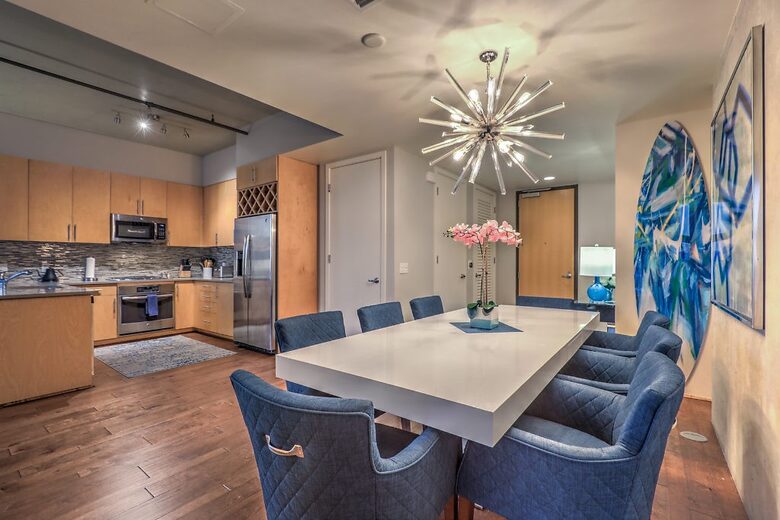 Chic Loft with Skyline Views in Downtown Vegas - Las Vegas, Nevada