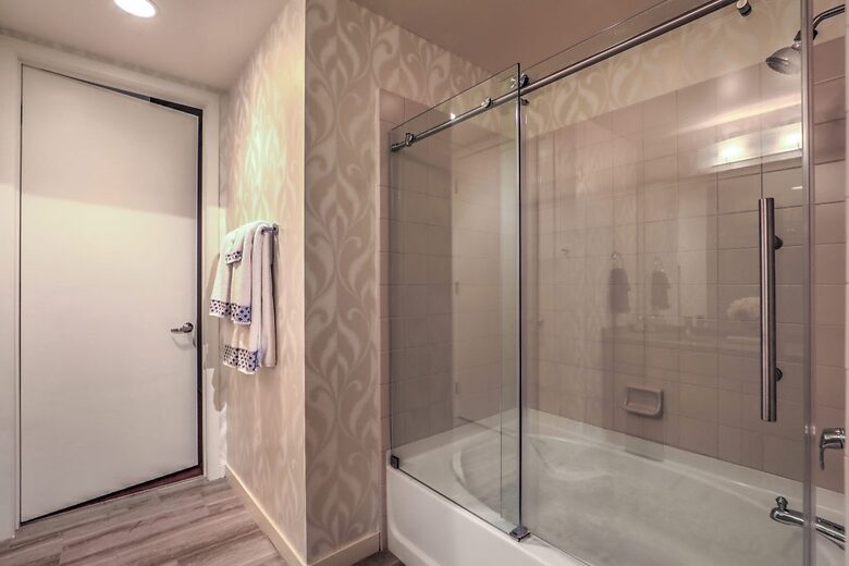 Chic Loft with Skyline Views in Downtown Vegas - Las Vegas, Nevada