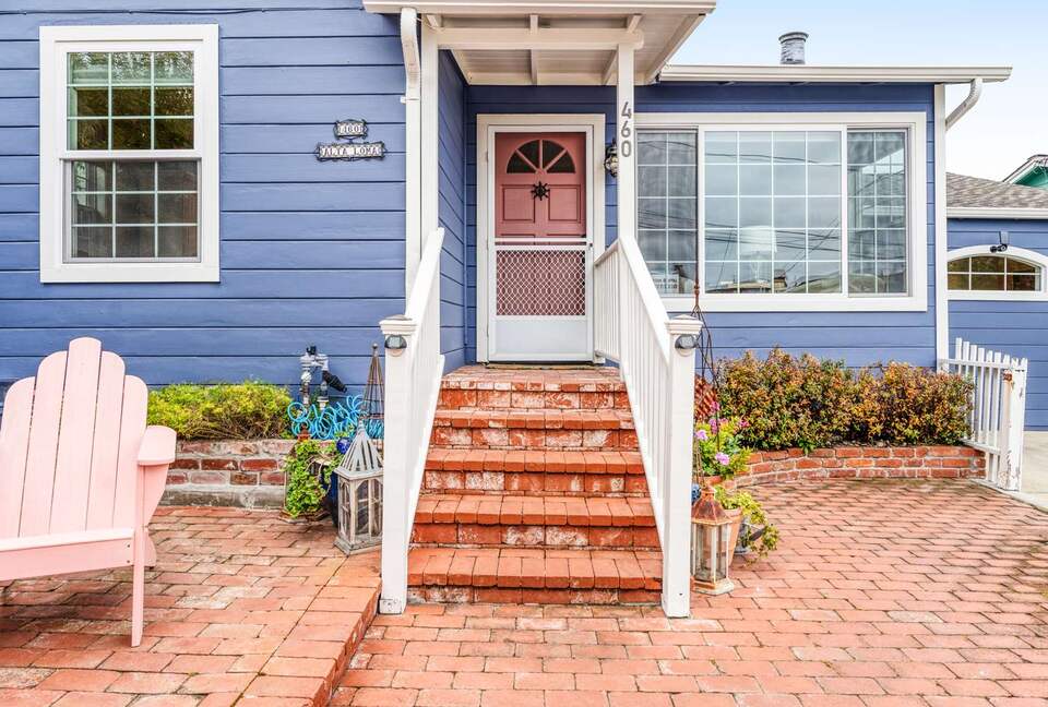 Harbor Hideaway: Coastal Comfort in Santa Cruz - Santa Cruz, California