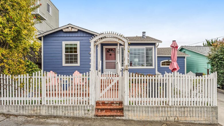 Harbor Hideaway: Coastal Comfort in Santa Cruz - Santa Cruz, California