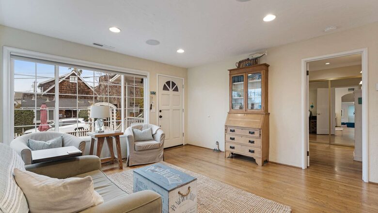 Harbor Hideaway: Coastal Comfort in Santa Cruz - Santa Cruz, California