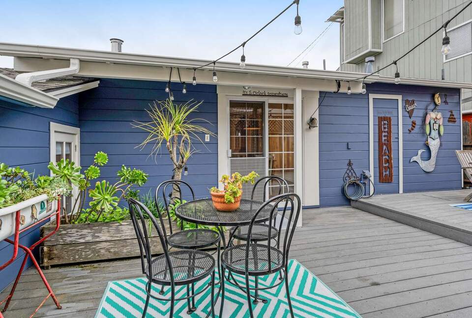 Harbor Hideaway: Coastal Comfort in Santa Cruz - Santa Cruz, California