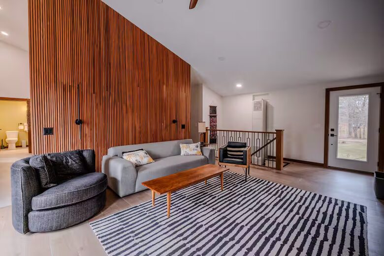 Mid-Century Haven with Private Lakes and Endless Views - Erhard, Minnesota