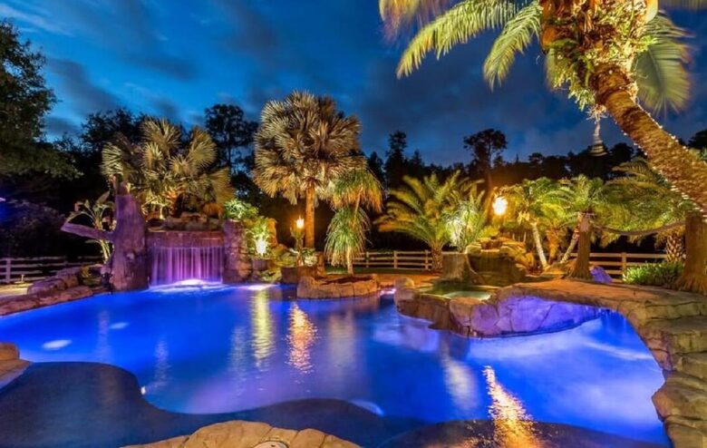 Exquisite Tampa-Area Oasis with Resort Amenities - Lutz, Florida