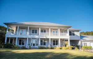 Exquisite Tampa-Area Oasis with Resort Amenities - Lutz, Florida