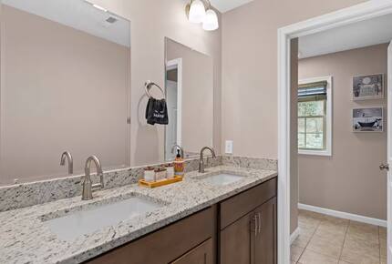 Exquisite Mountain Escape in the Heart of the Shenandoah - McGaheysville, Virginia