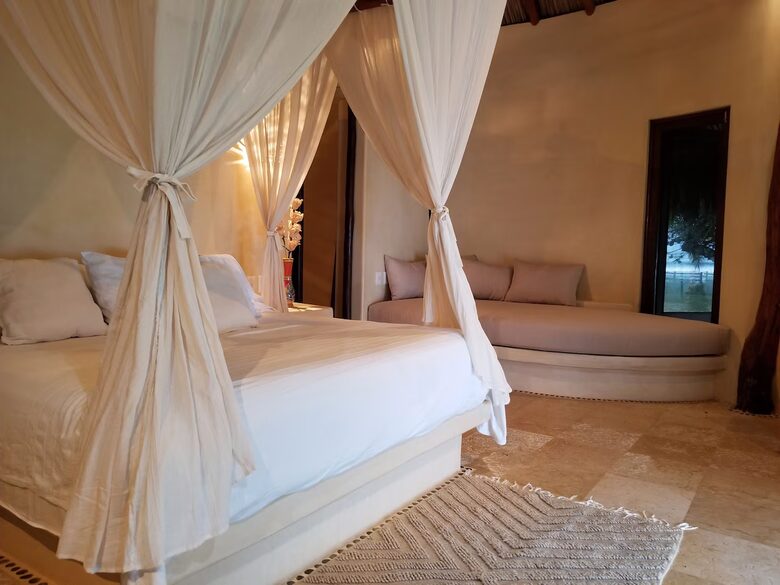 Oceanfront Tranquility at Casa del Surfista - La Saladitas, Mexico