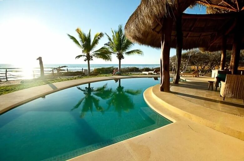 Oceanfront Tranquility at Casa del Surfista - La Saladitas, Mexico