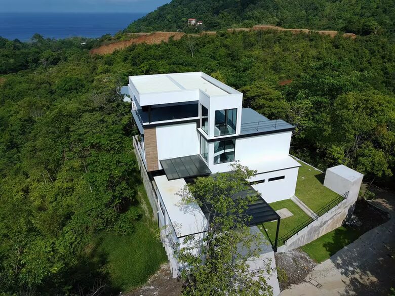 Modern Jungle Escape Near Jacó - Jacó, Costa Rica