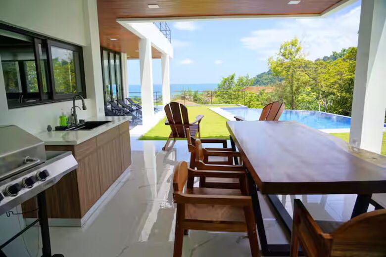 Modern Jungle Escape Near Jacó - Jacó, Costa Rica