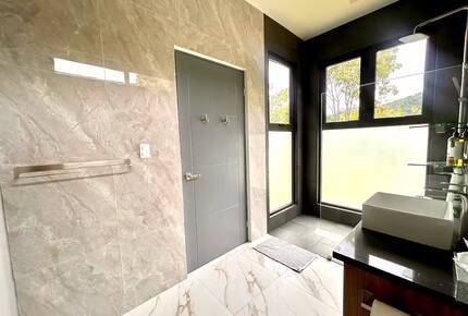 Modern Jungle Escape Near Jacó - Jacó, Costa Rica