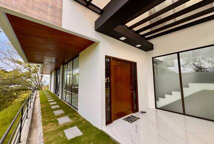 Modern Jungle Escape Near Jacó - Jacó, Costa Rica