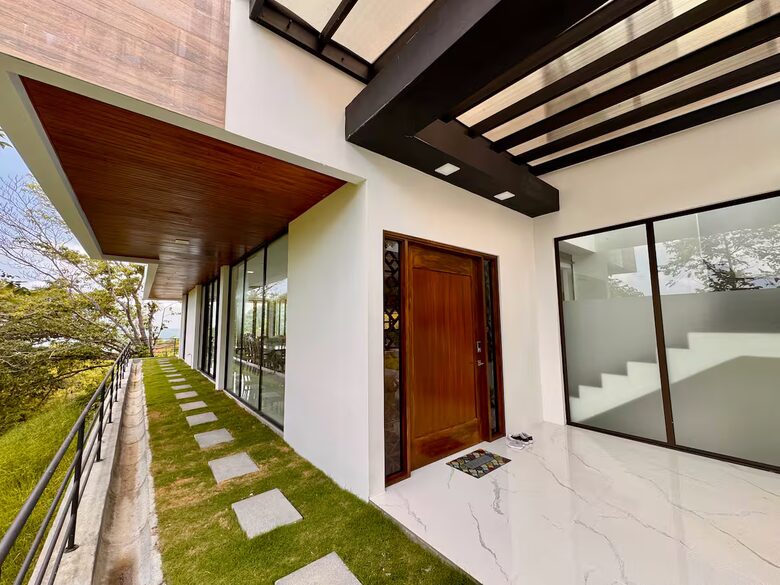 Modern Jungle Escape Near Jacó - Jacó, Costa Rica