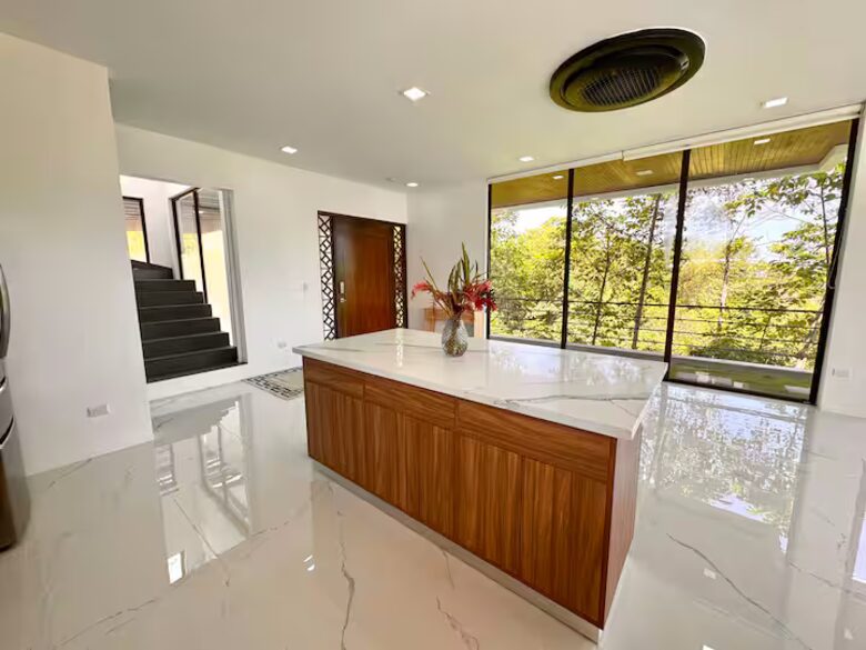 Modern Jungle Escape Near Jacó - Jacó, Costa Rica