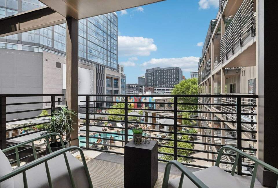 Southern Comfort | Downtown Nashville Luxury - Nashville, Tennessee