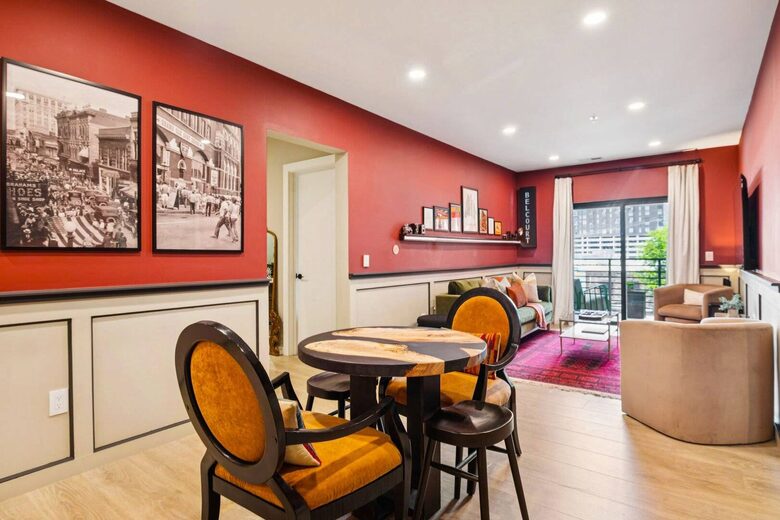 Southern Comfort | Downtown Nashville Luxury - Nashville, Tennessee