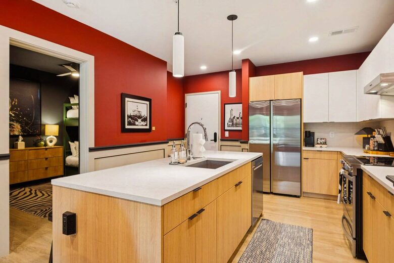 Southern Comfort | Downtown Nashville Luxury - Nashville, Tennessee