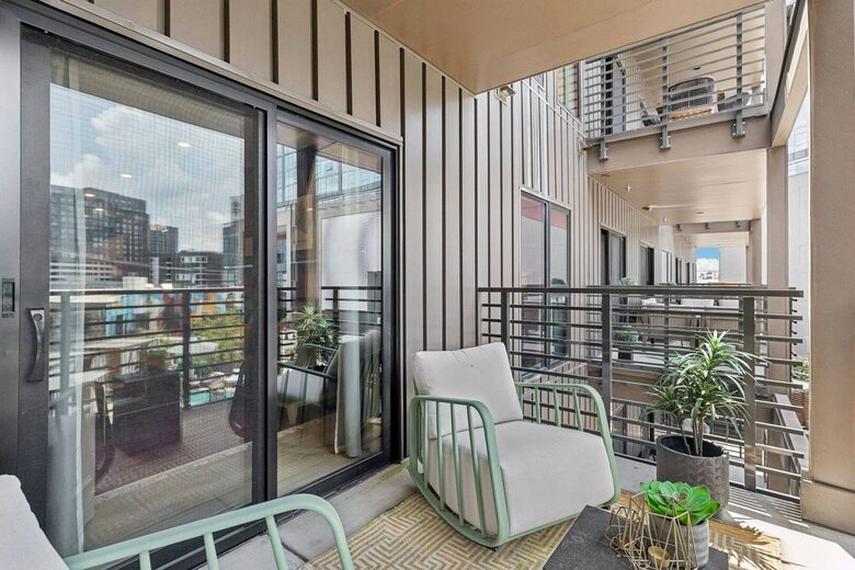 Southern Comfort | Downtown Nashville Luxury - Nashville, Tennessee