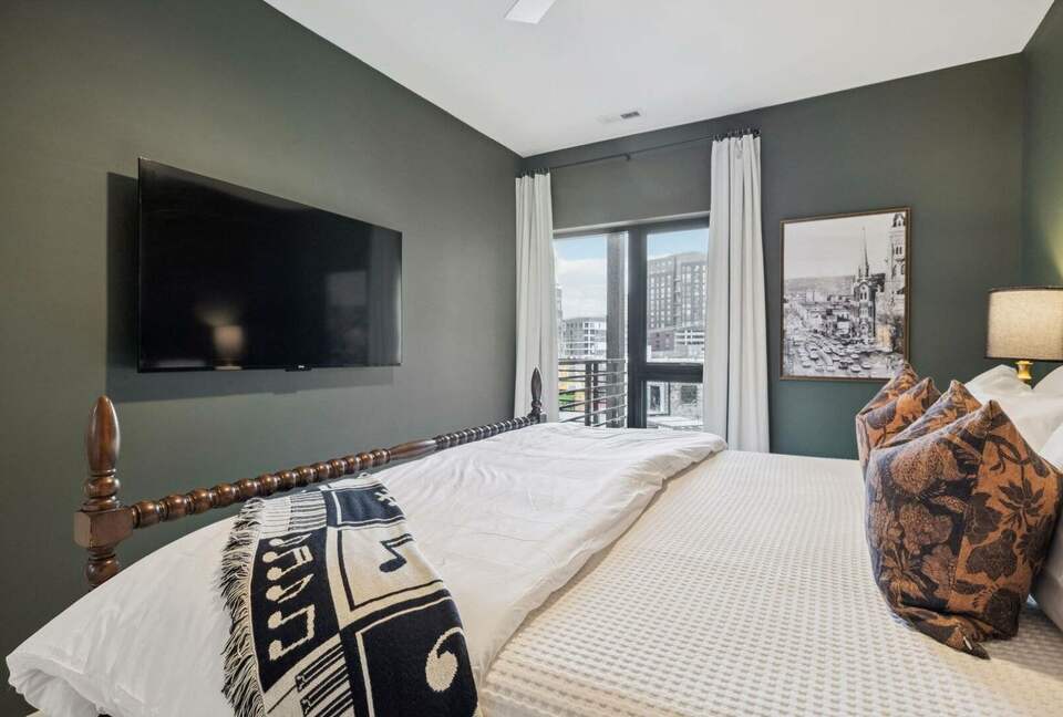 Southern Comfort | Downtown Nashville Luxury - Nashville, Tennessee