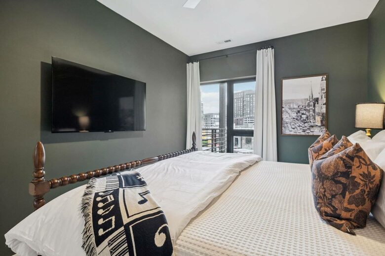 Southern Comfort | Downtown Nashville Luxury - Nashville, Tennessee
