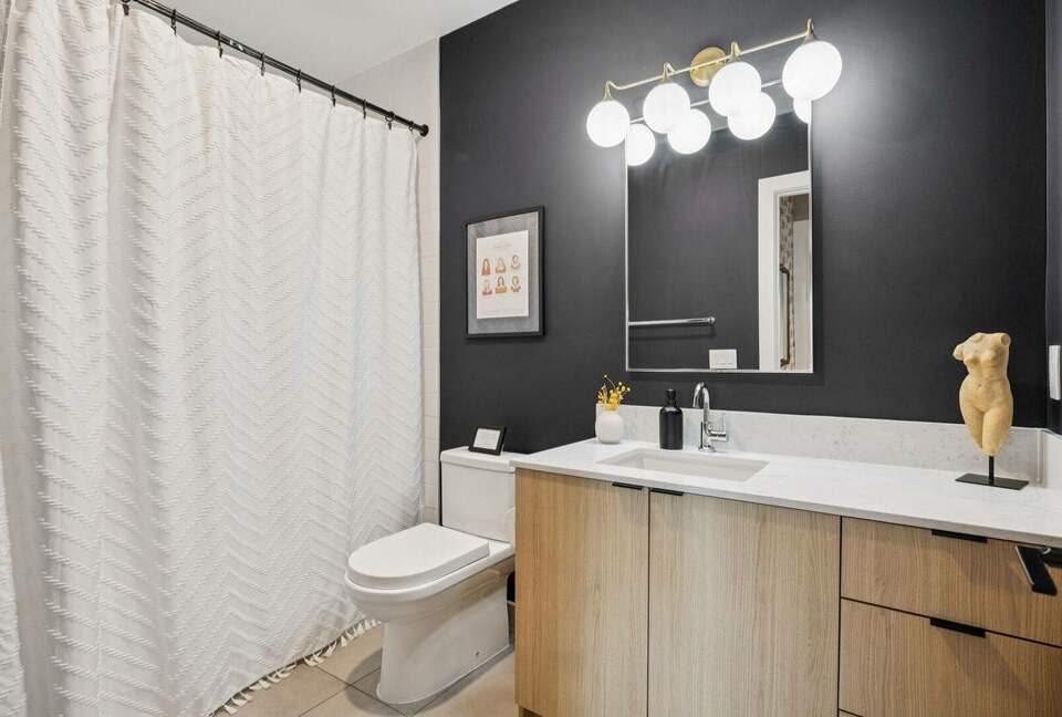 Southern Comfort | Downtown Nashville Luxury - Nashville, Tennessee