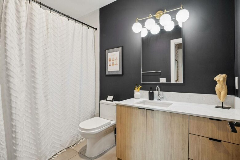 Southern Comfort | Downtown Nashville Luxury - Nashville, Tennessee