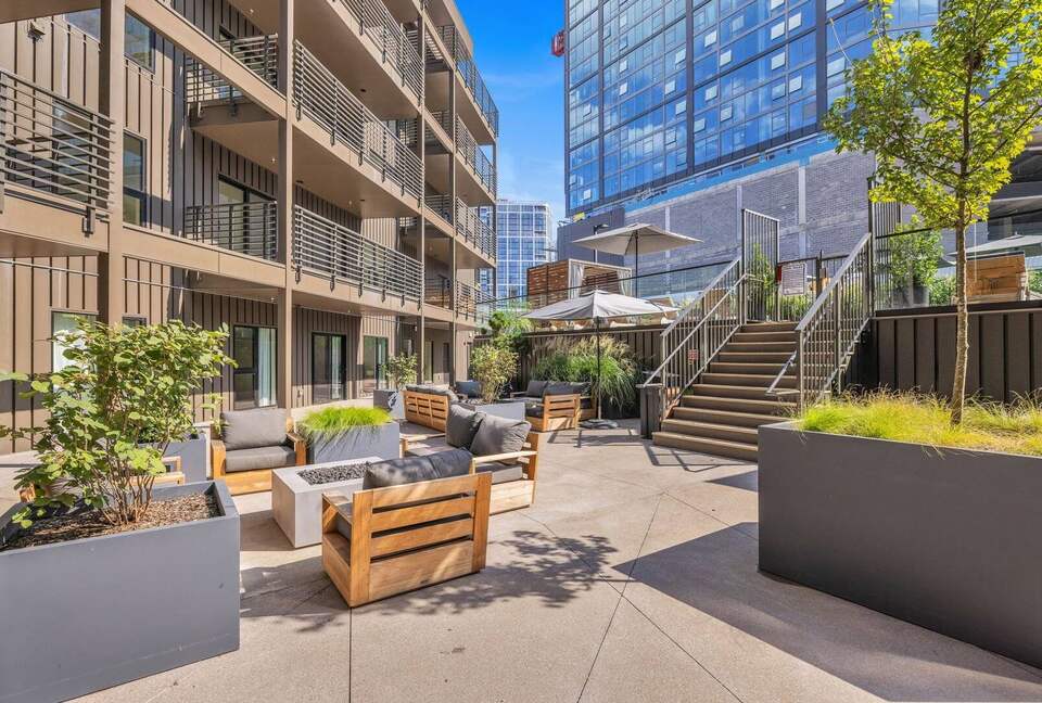 Southern Comfort | Downtown Nashville Luxury - Nashville, Tennessee