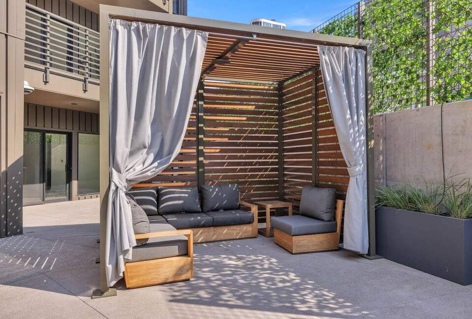 Southern Comfort | Downtown Nashville Luxury - Nashville, Tennessee