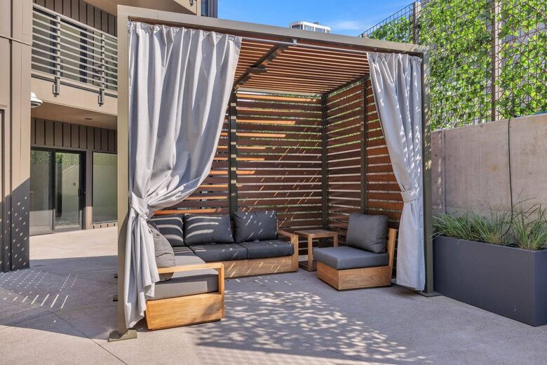 Southern Comfort | Downtown Nashville Luxury - Nashville, Tennessee