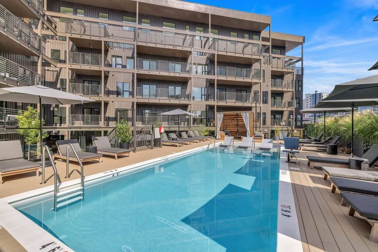 Southern Comfort | Downtown Nashville Luxury - Nashville, Tennessee