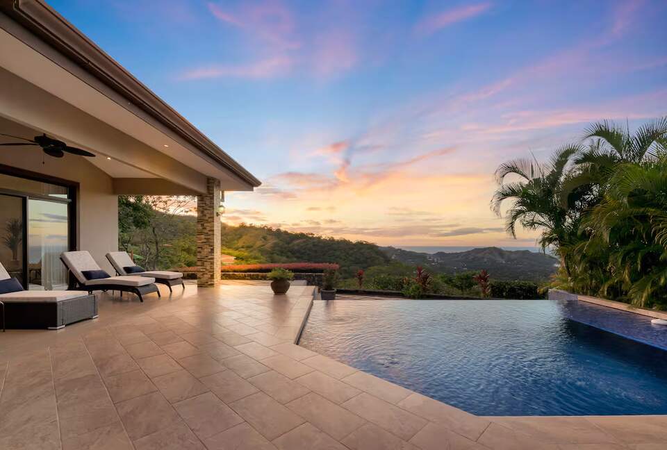 Elegant Escape with Infinity Pool and Pacific Panorama - Playas del Coco, Costa Rica