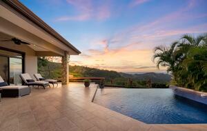 Elegant Escape with Infinity Pool and Pacific Panorama - Playas del Coco, Costa Rica