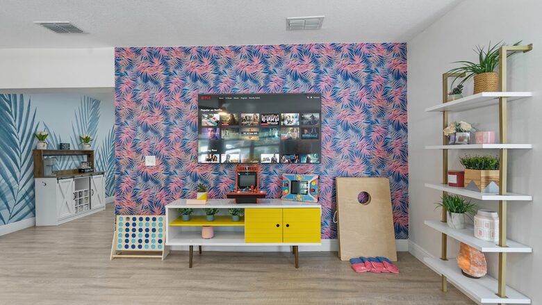 Elegant Entertainer Near Hyde Park - Tampa, Florida