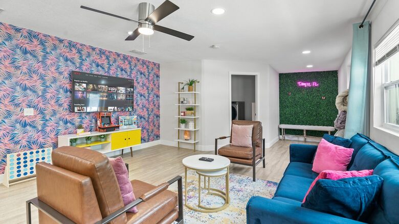 Elegant Entertainer Near Hyde Park - Tampa, Florida