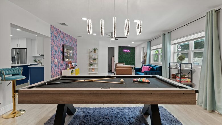 Elegant Entertainer Near Hyde Park - Tampa, Florida