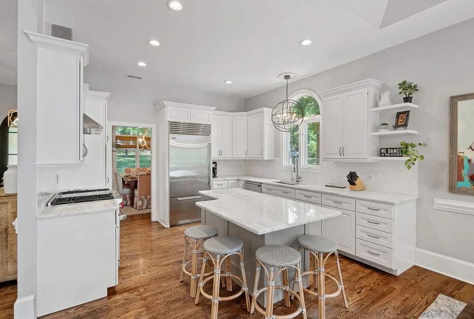 Sophisticated Waterside Escape on Lake Norman - Mooresville, North Carolina