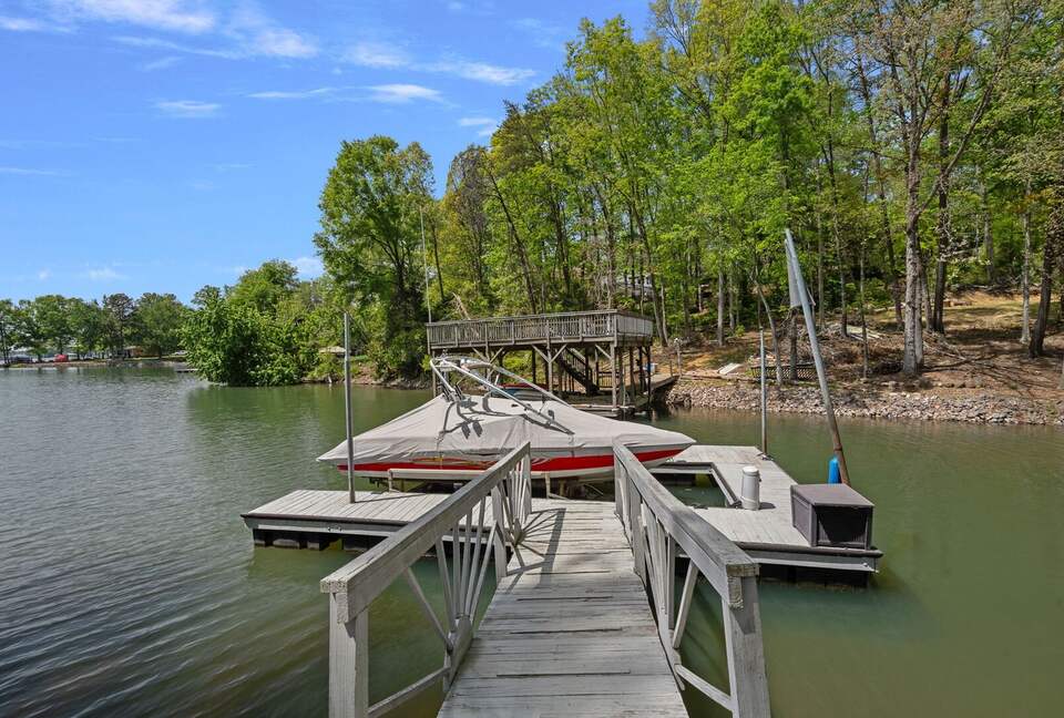 Sophisticated Waterside Escape on Lake Norman - Mooresville, North Carolina