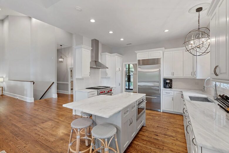 Sophisticated Waterside Escape on Lake Norman - Mooresville, North Carolina