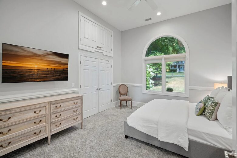 Sophisticated Waterside Escape on Lake Norman - Mooresville, North Carolina