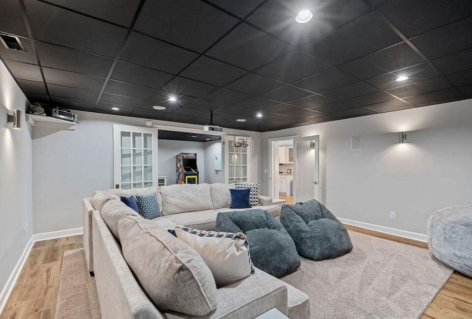 Sophisticated Waterside Escape on Lake Norman - Mooresville, North Carolina