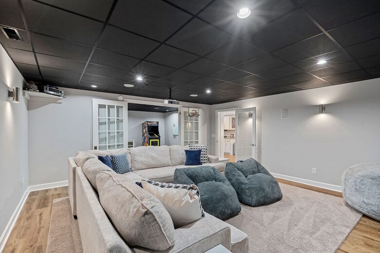 Sophisticated Waterside Escape on Lake Norman - Mooresville, North Carolina