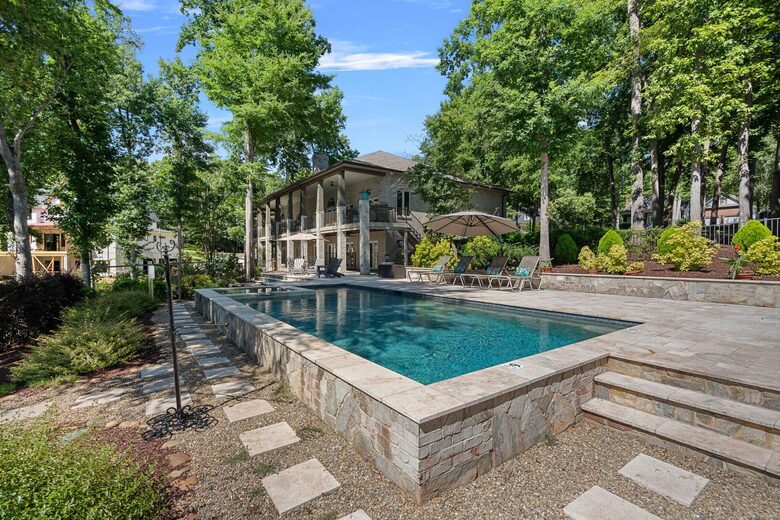 Sophisticated Waterside Escape on Lake Norman - Mooresville, North Carolina