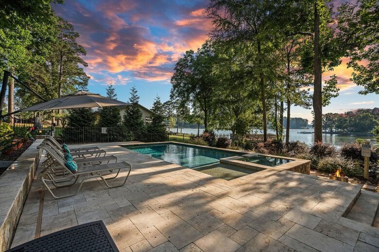 Sophisticated Waterside Escape on Lake Norman - Mooresville, North Carolina