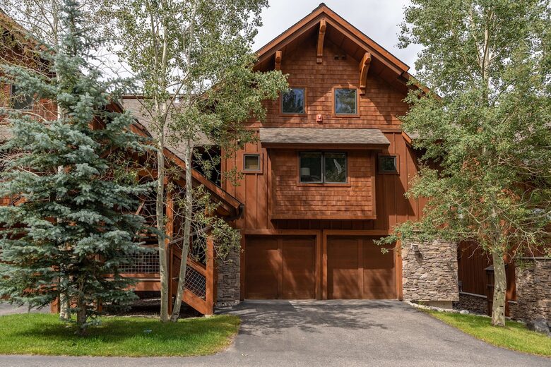 Alpine Elegance in Big Sky’s Mountain Village - Big Sky, Montana