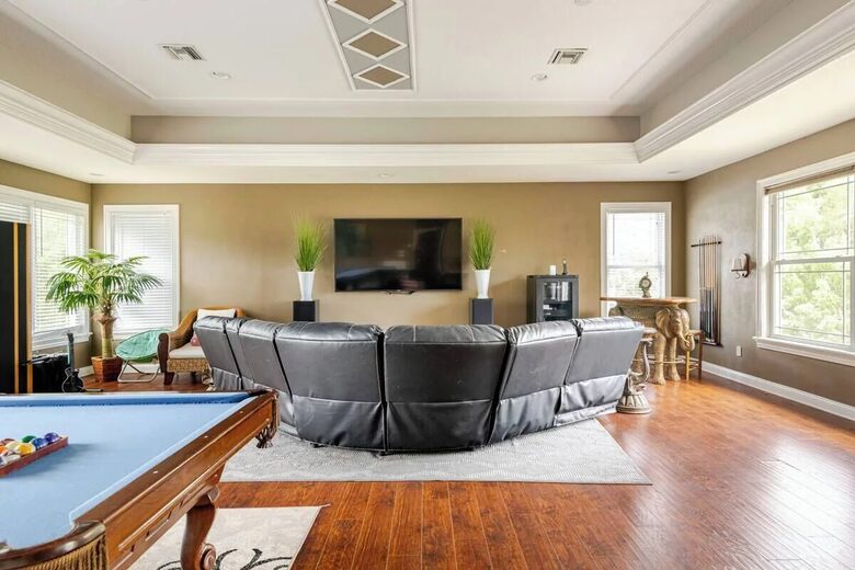 Exquisite Tampa-Area Oasis with Resort Amenities - Lutz, Florida