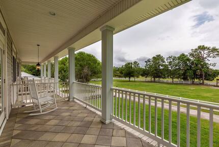 Exquisite Tampa-Area Oasis with Resort Amenities - Lutz, Florida